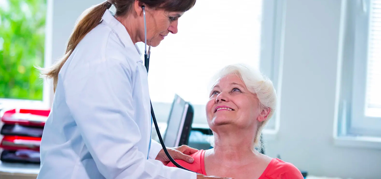 Certificación en Geriatría y Atención Integral de la Persona Mayor